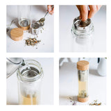 A four-step collage shows: tea in the infuser, placed in a GEVA Vital Teeflasche Bambus Edition 450ml, hot water added, and the 2in1 bamboo bottle filled with tea—ready for on-the-go enjoyment.